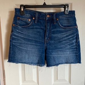 Madewell high rise 27 denim shorts excellently condition
